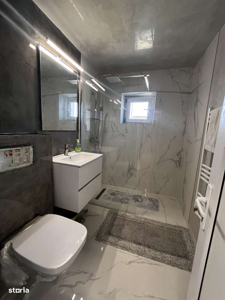 Renovat! Apartament 3 camere D, 72 mp, str. Hlincea , zona CUG-8