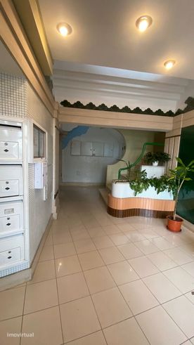 Apartamento T1 totalmente remodelado em Almada-28