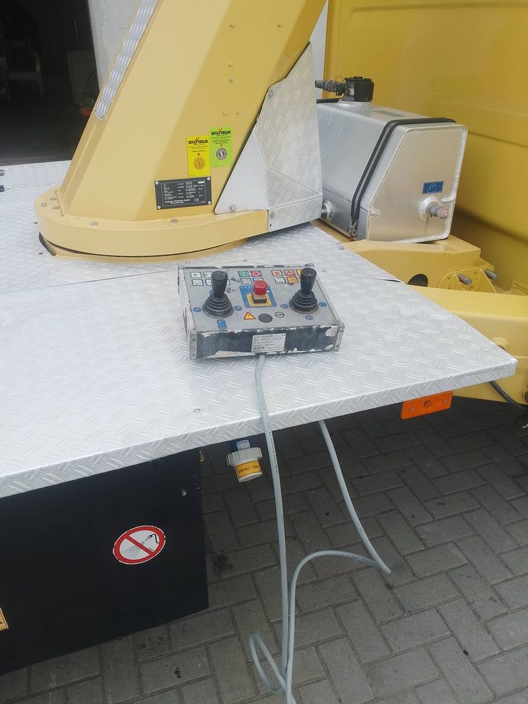 Podnośnika koszowy Zwyżka Pilot bdb stan 21 metrów OGON ! - zdjęcie 24
