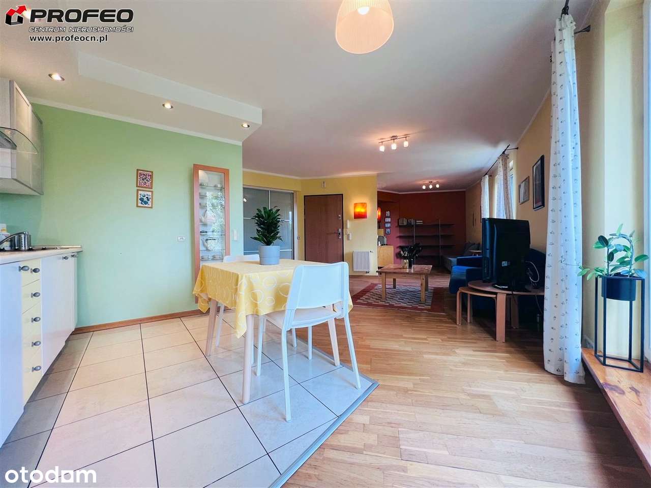 Centrum Z Przyjemnym Widokiem Na Ratusz i Zieleń! - Pełny obrazek: 4/20