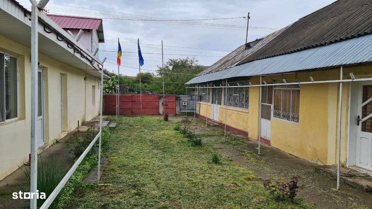 Casa in Adjud - cartier Adjudu Vechi-4