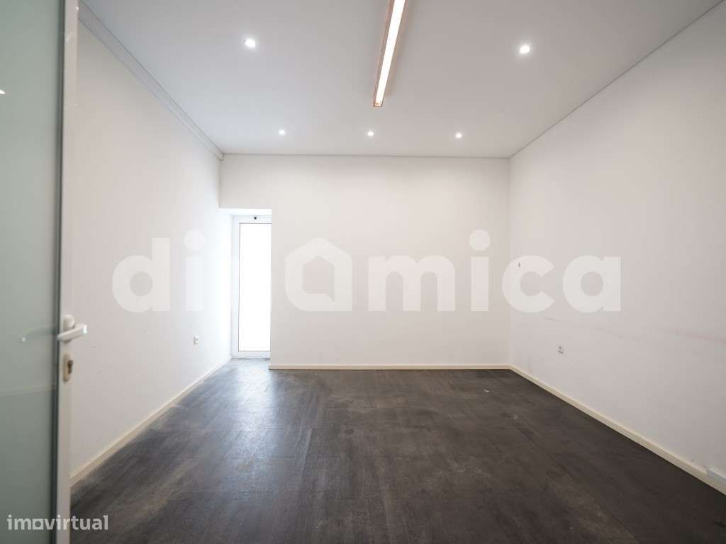 Imóvel Industrial / Serviços-13