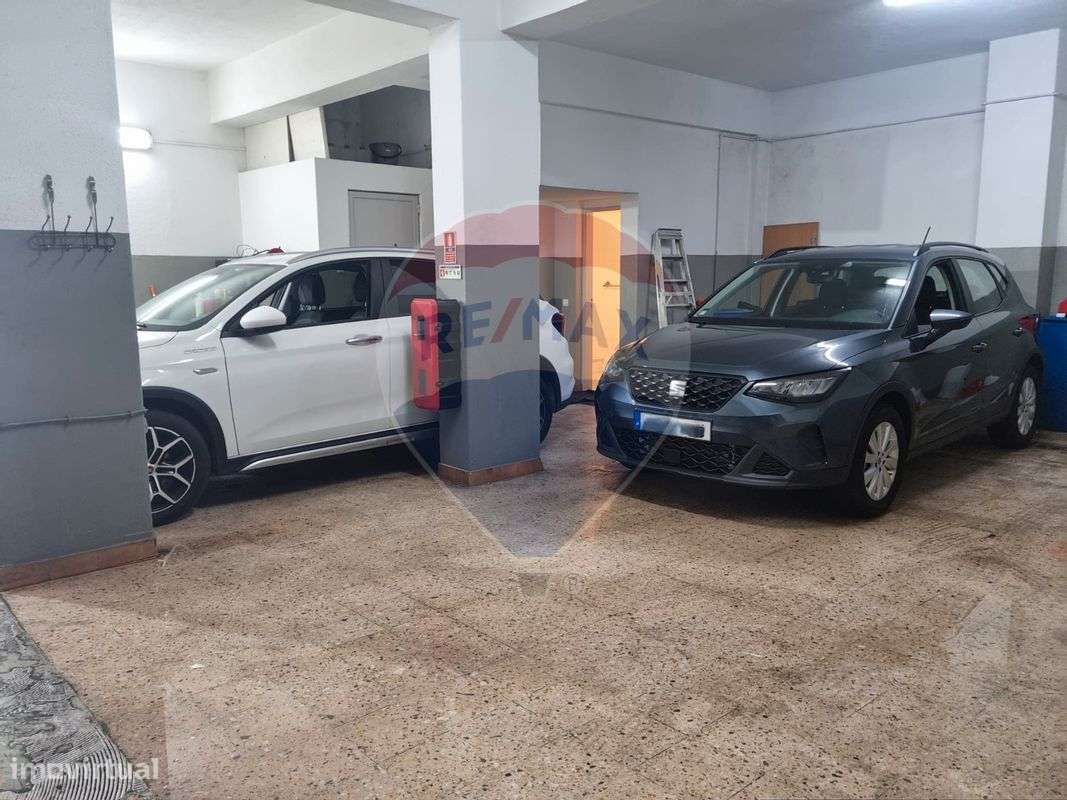 Garagem  para venda - Grande imagem: 2/6