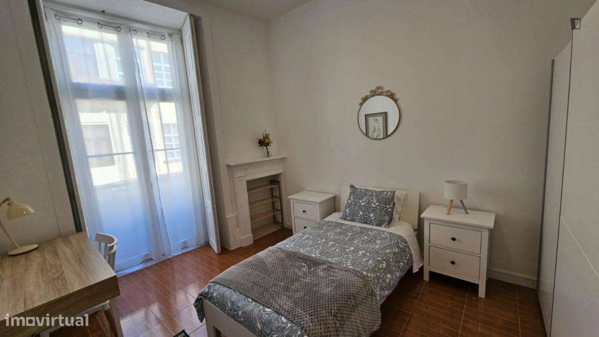 Quarto - localizado em Cedofeita Porto - Grande imagem: 5/8