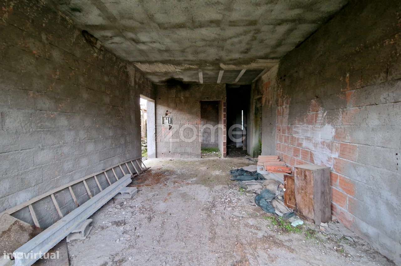 Moradia T4 em Carvalhal da Aroeira-13