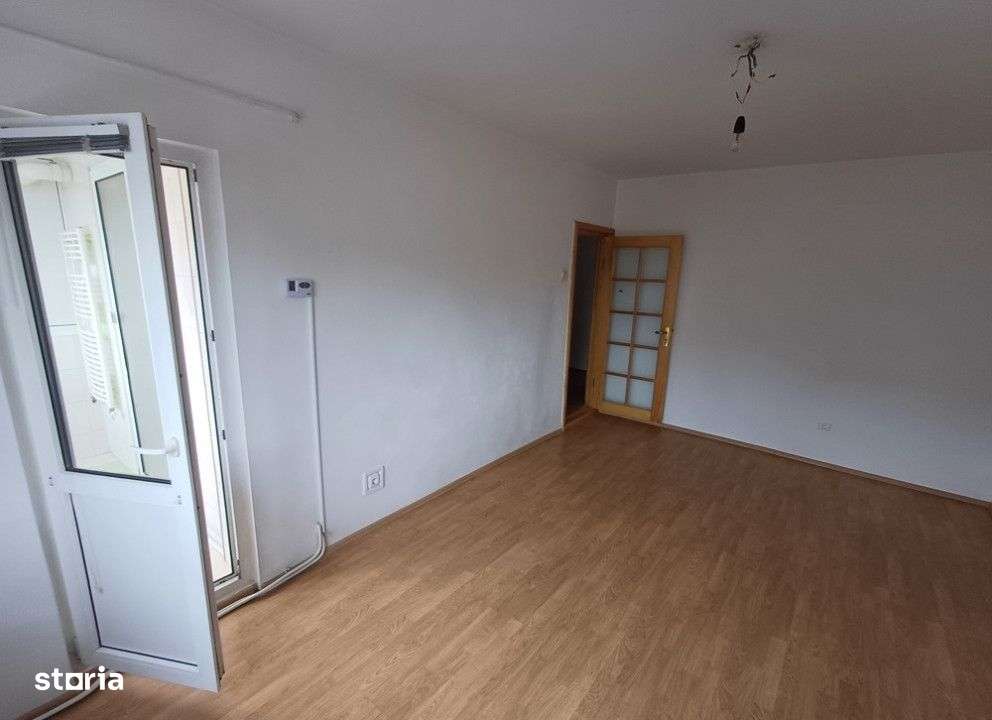 Apartament 2 camere Calarasilor - Imagine principală: 4/8