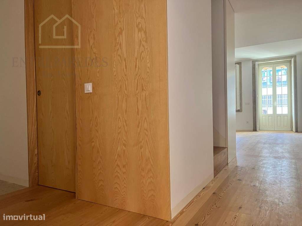 Apartamento T2 Duplex com varanda para comprar | Rua da Almada | Pr... - Grande imagem: 3/22