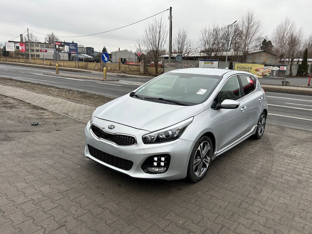 Kia Ceed II 1.0 T-GDI ISG GT Line 2023
