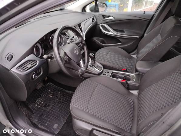 Opel Astra V 1.4 T Enjoy S&S - 9