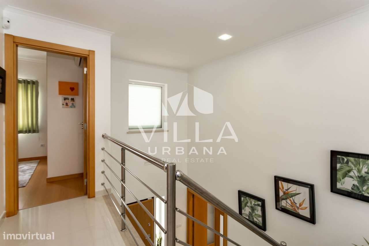 Moradia Isolada T4 em Valadares-52