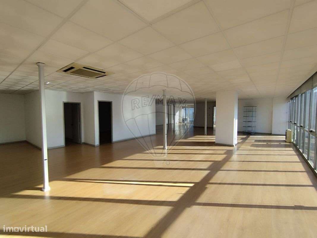 Escritório  para arrendamento - Grande imagem: 3/18