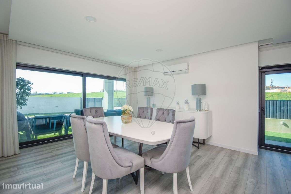 Moradia T5 para venda-11