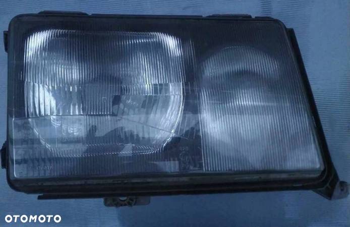 Mercedes-Benz E W124 1990 Lampa przednia prawa Bosch - 1