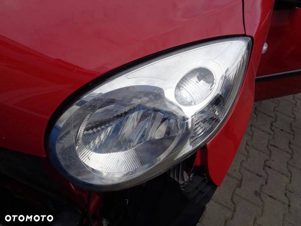 CITROEN C1 LAMPA LEWA USZKODZONE UCHWYTY - 1