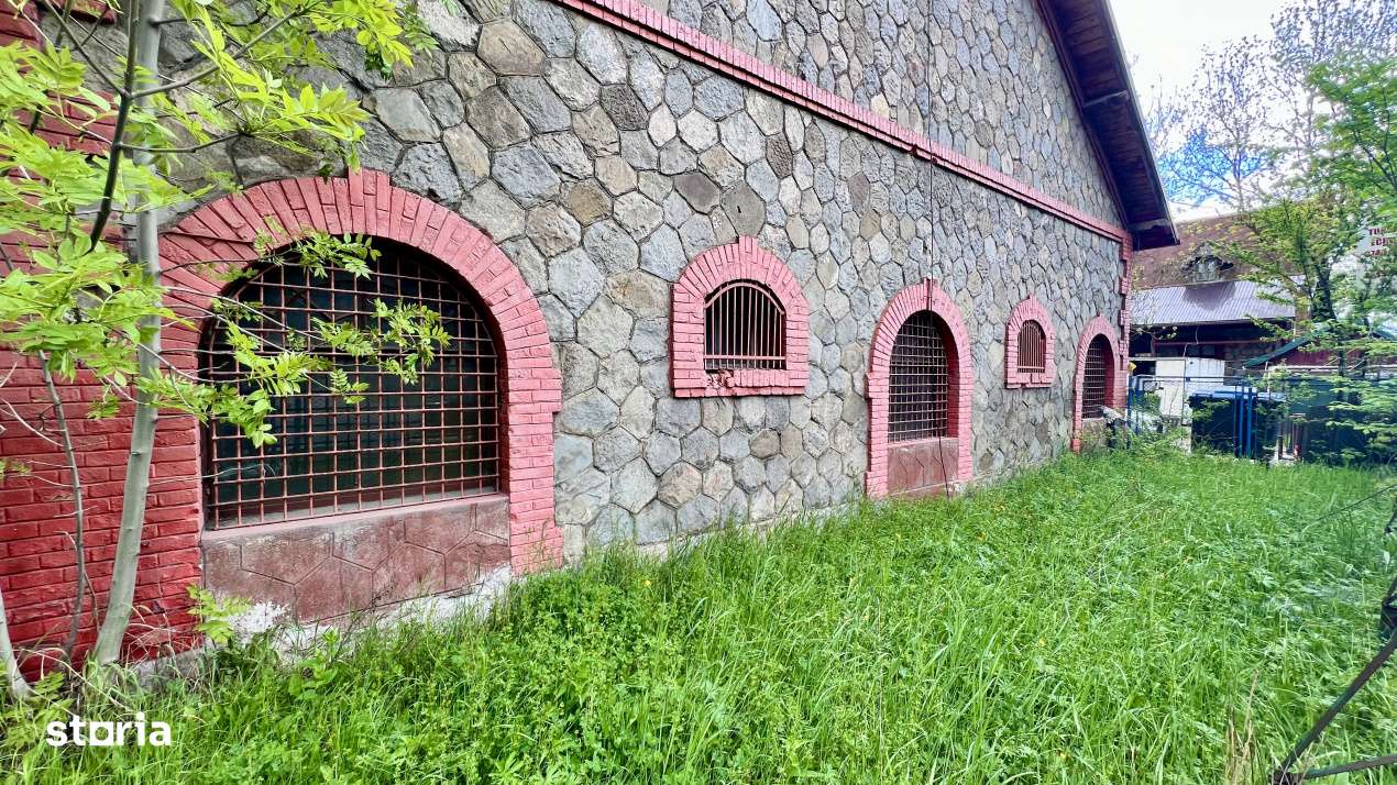 Teren+Cladire - Fostul Padoc al Casei Regale a Romaniei din Busteni - Imagine principală: 5/19