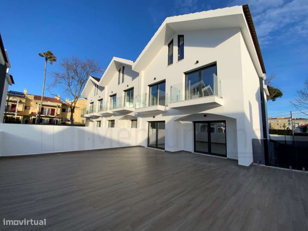 MORADIA T4 EM CONDOMÍNIO COM PISCINA - SÃO PEDRO DO ESTORIL - ESTORIL-49