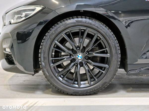 BMW Seria 3 320i GPF M Sport Shadow sport - 12