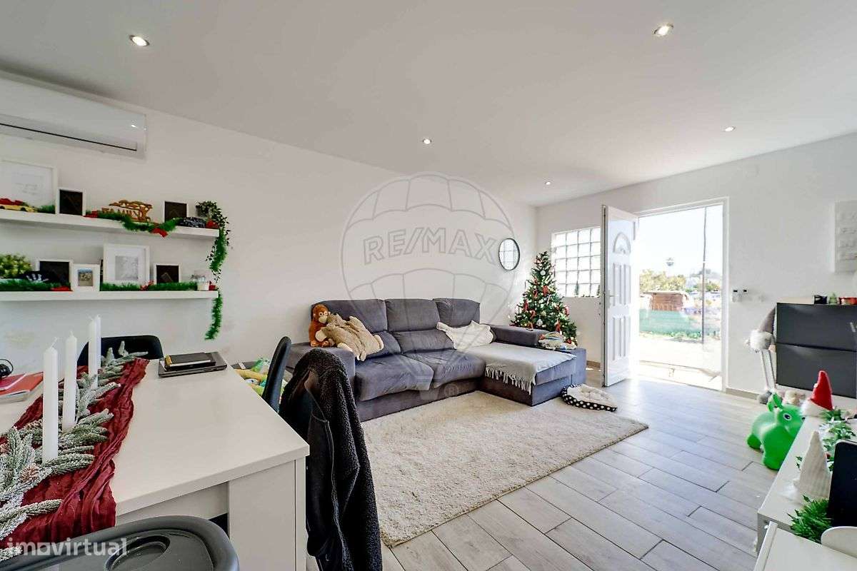 Moradia T15 para venda-40