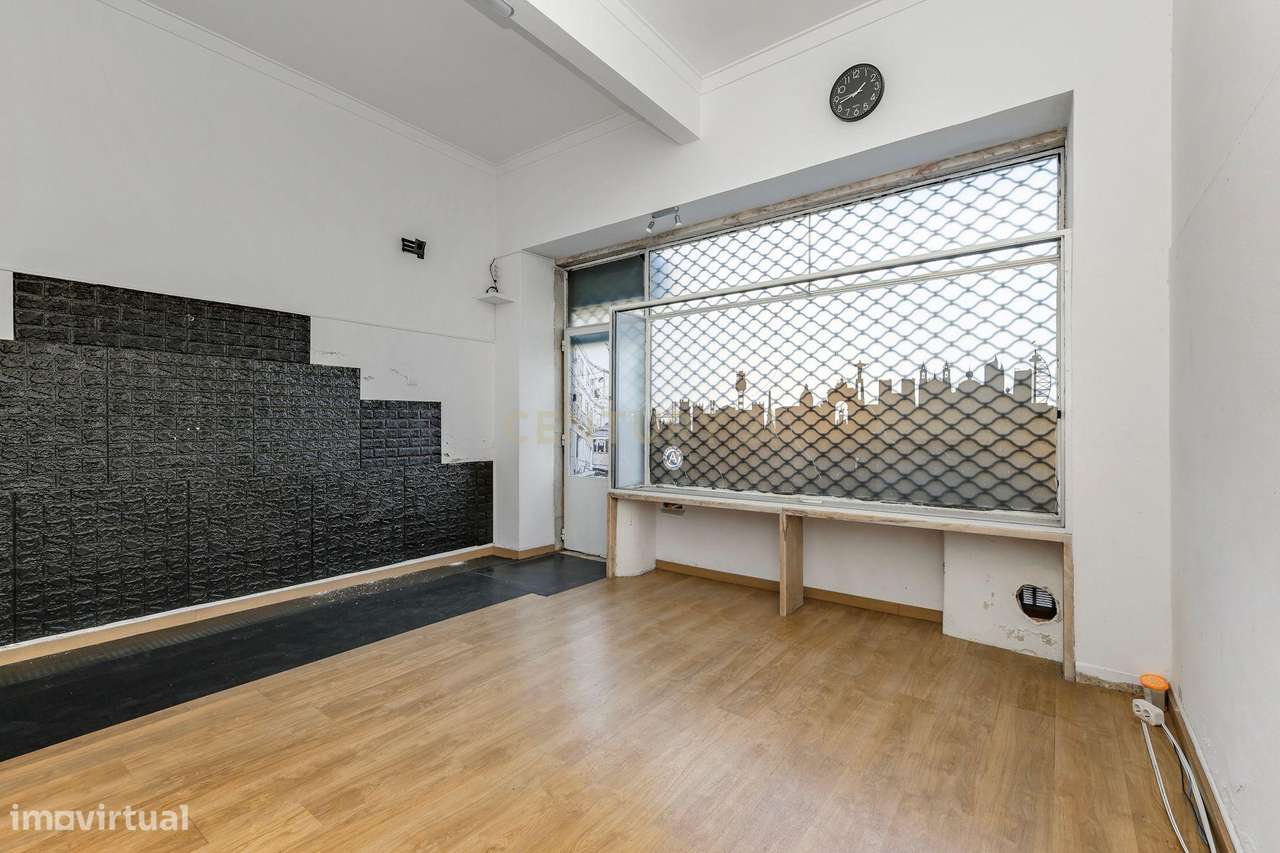 Loja no Lumiar, na Calçada de Carriche com 60 m2 num só piso - Grande imagem: 3/9