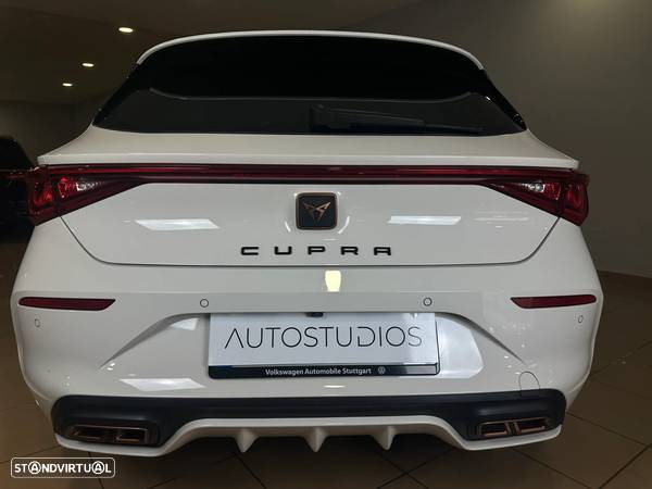 Cupra Leon 1.4 e-Hybrid DSG - 9