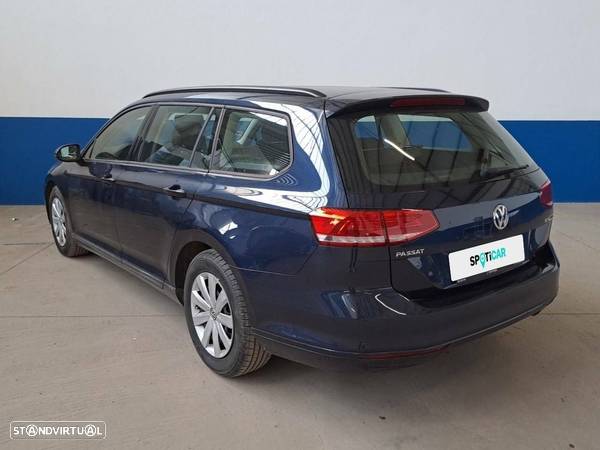 VW Passat Variant 1.6 TDI Trendline - 5