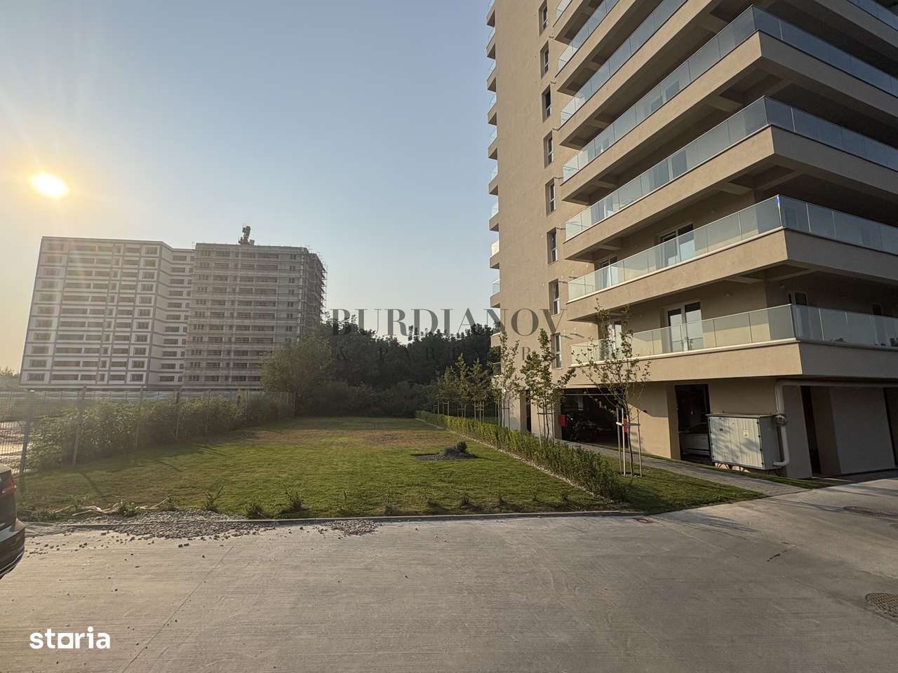 Apartament cu 3 camere - două băi - Etalon Lacul Morii - Vedere Lac-18