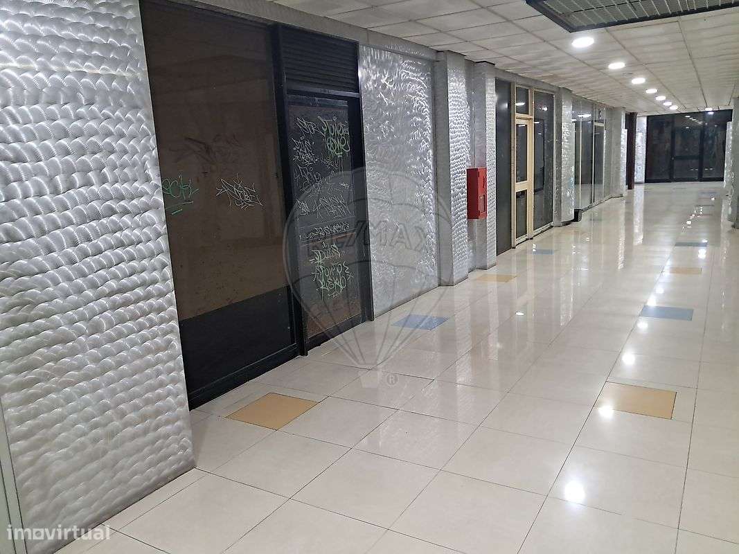 Loja  para arrendamento - Grande imagem: 2/3