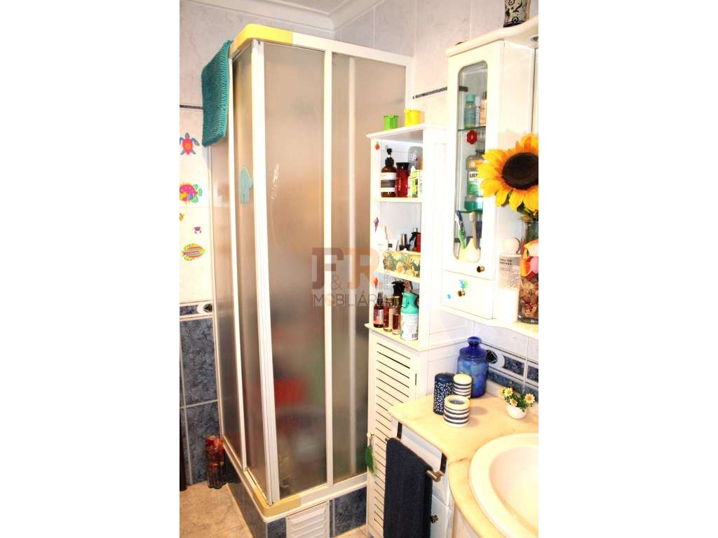 Apartamento T2 com Terraço! Urbanização Portais Arrábida, Palmela-17