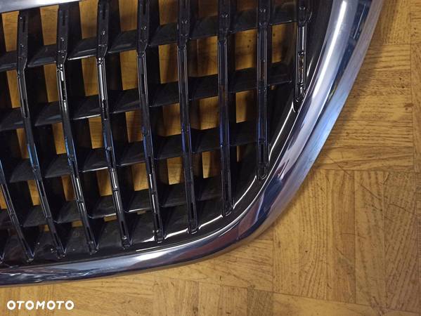 MERCEDES MAYBACH W222 LIFT GRILL ATRAPA - 7