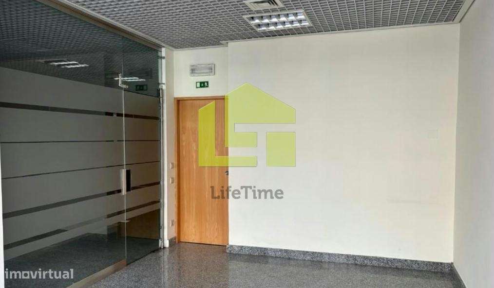 Prédio em Vila Franca de Xira - Grande imagem: 3/17