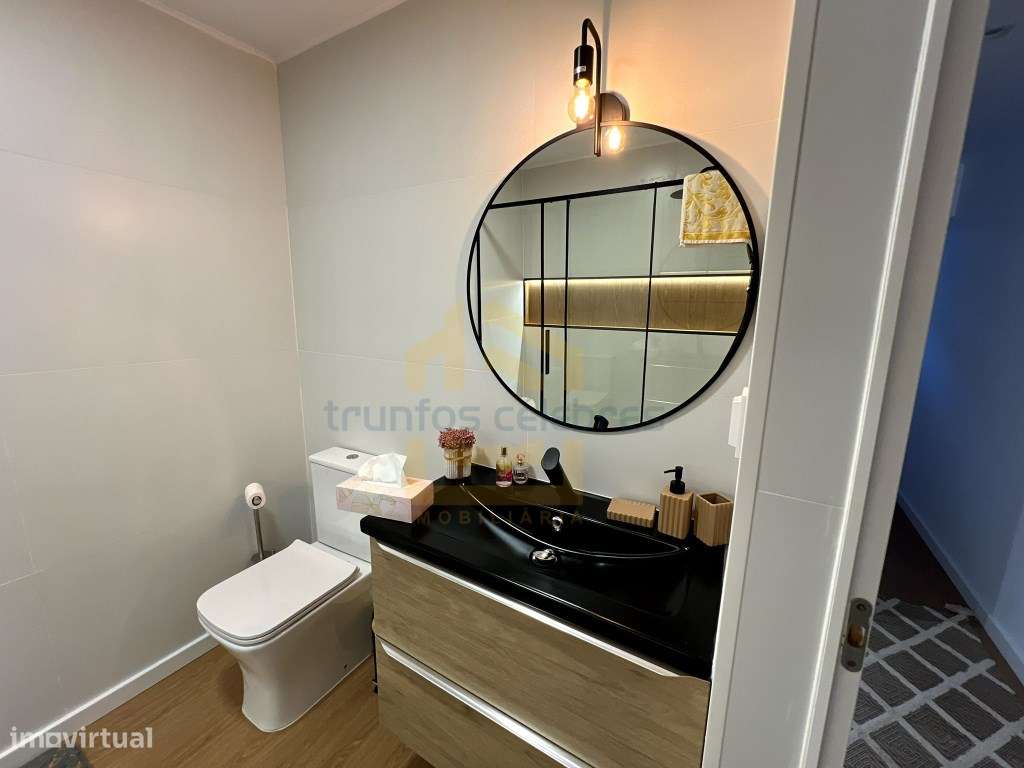 Apartamento T2 com Garagem | Design Moderno no Centro da Póvoa de V...-9