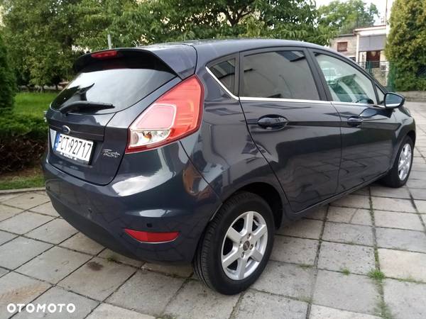 Ford Fiesta 1.5 TDCi Ambiente - 4