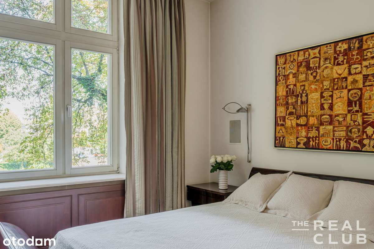 Unikatowy apartament przy Al. Róż z winniczką-5