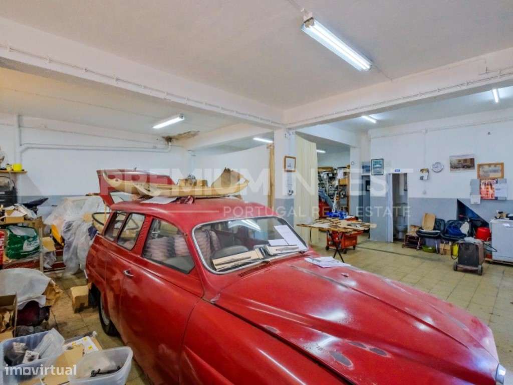 Prédio à Beira do Rio: Uma Possibilidade Única em S. João da Talha - Grande imagem: 4/24