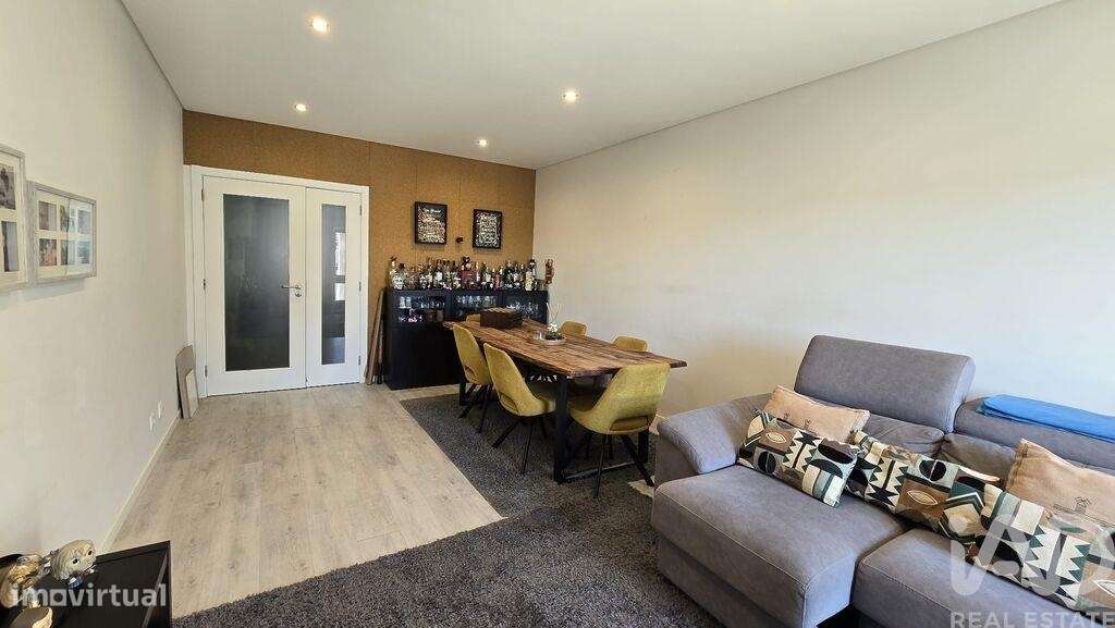 Apartamento T2 em Vialonga de 88 m2 - Grande imagem: 2/29