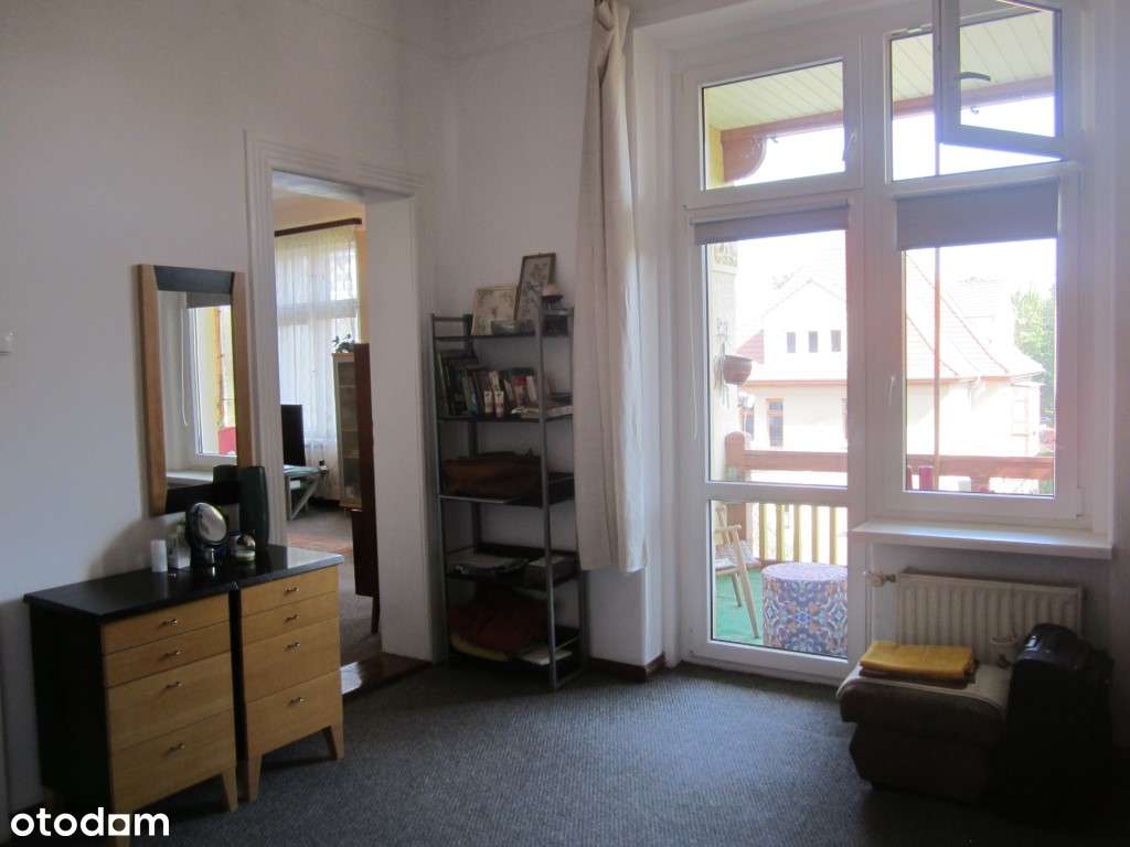 Klimatyczne mieszkanie w Cieplicach w okolicy Parku Zdrojowego-3