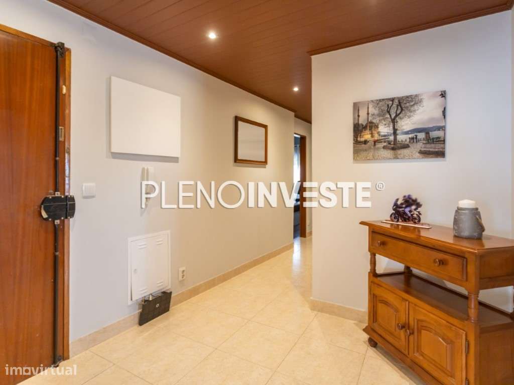 Apartamento T2 junto à estação dos Foros de Amora-22