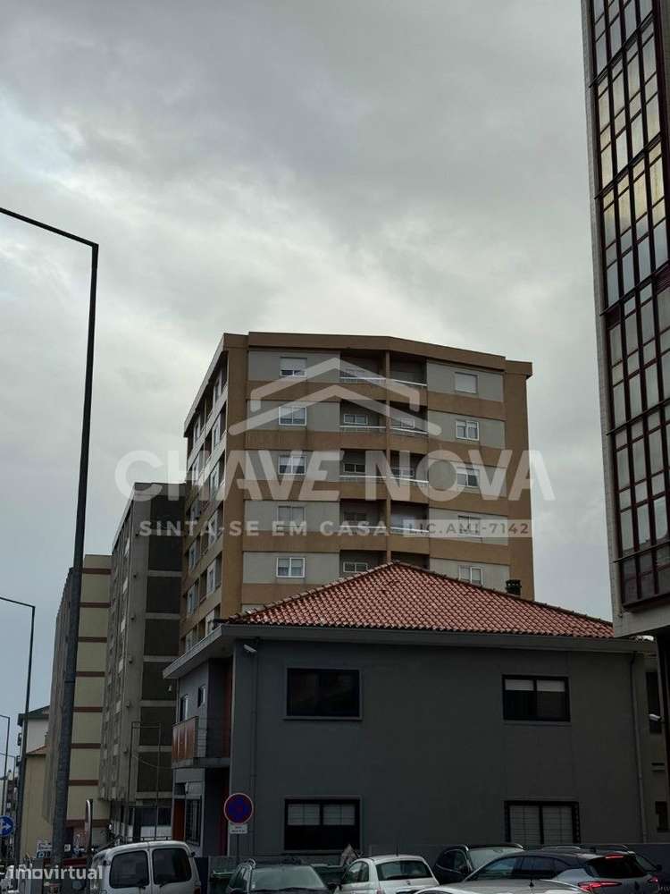 Apartamento T2+1 na Avenida da República-10