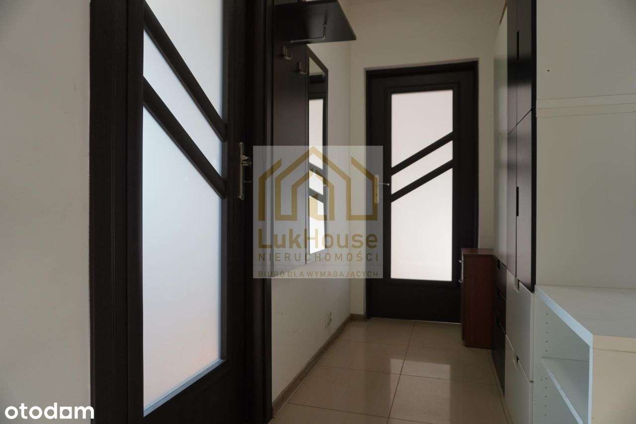 Na Sprzedaż 2-Pokojowe Mieszkanie W Wieżowcu-4