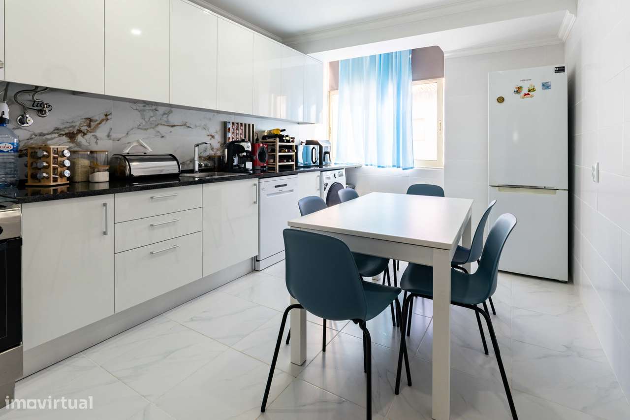 Oportunidade no Pinhal Novo Apartamento T2-4