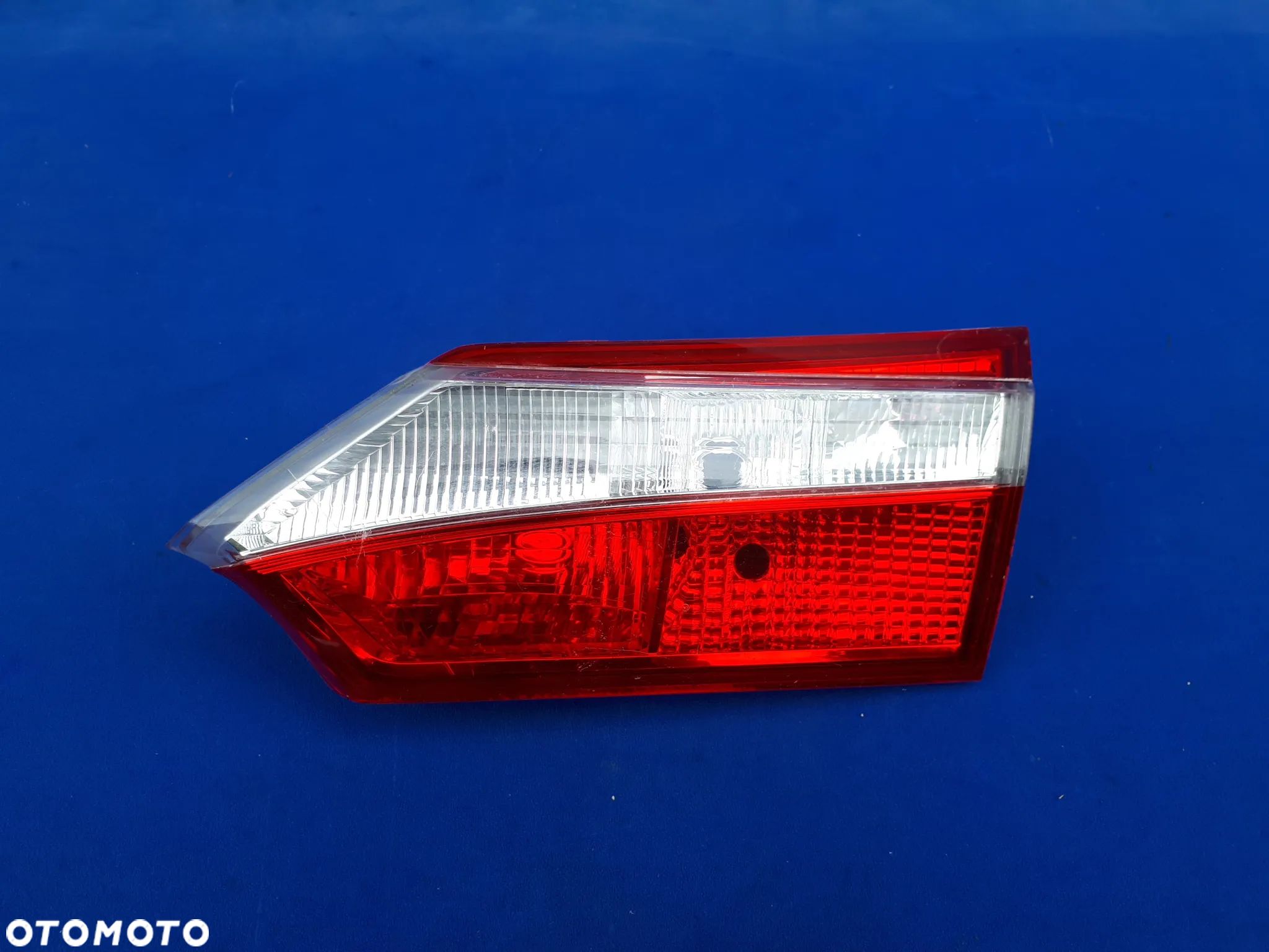 TOYOTA COROLLA E16 2013-2016 13- LAMPA TYLNA PRAWA - 1