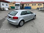 Audi A3 1.6 TDI DPF Attraction - 11