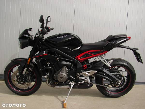 Triumph Street Triple - 19