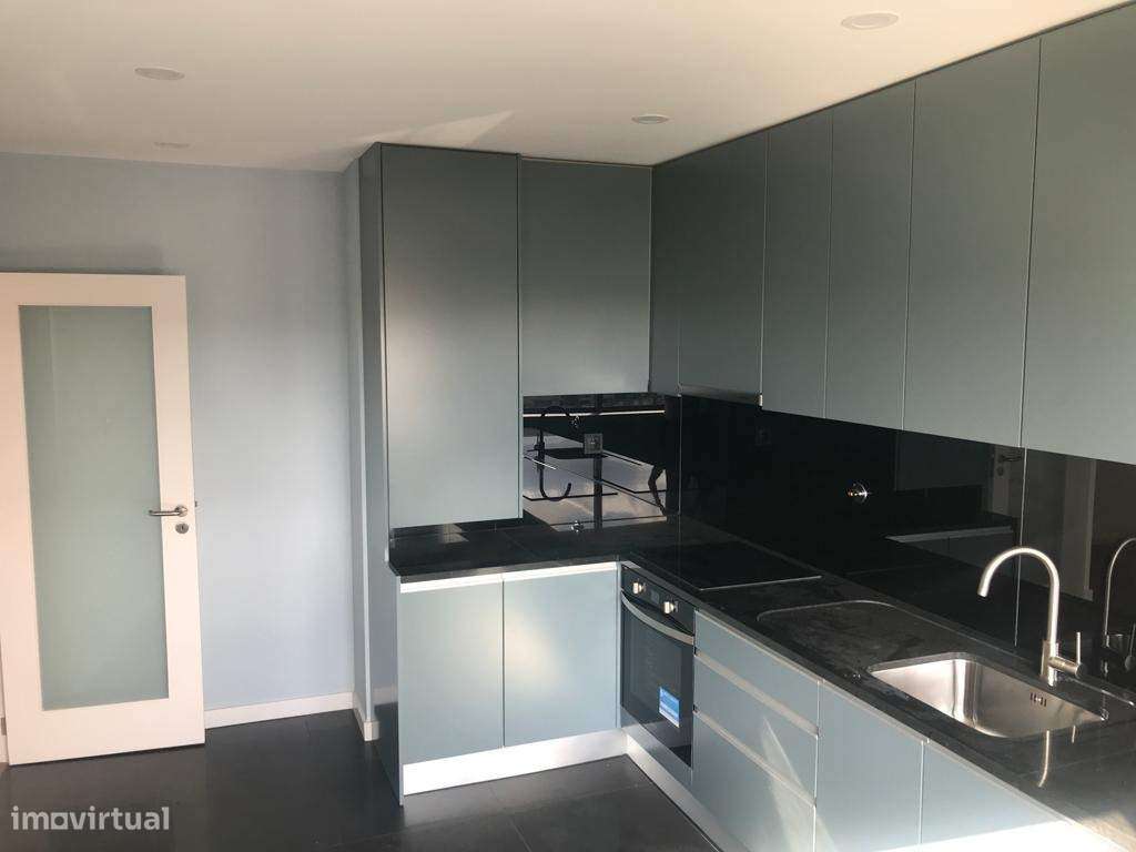Apartamento T3 Mobilado de Sonho em São Vicente-3