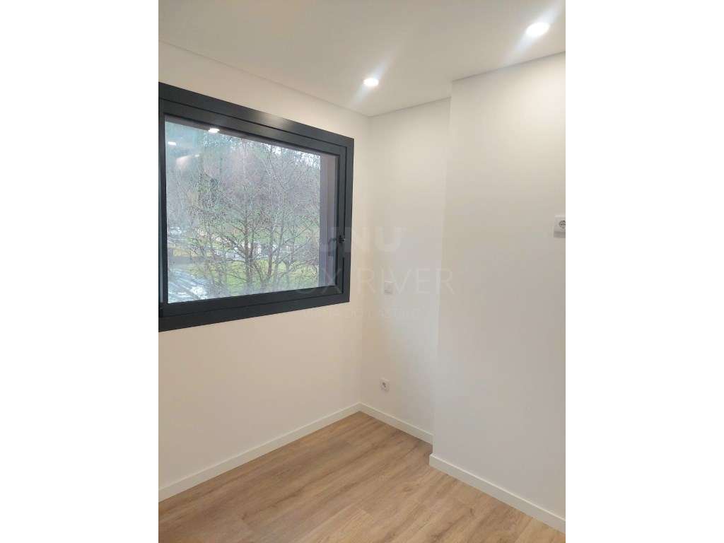 Apartamento T2 Novo para venda Cidade Nova - Darque-15