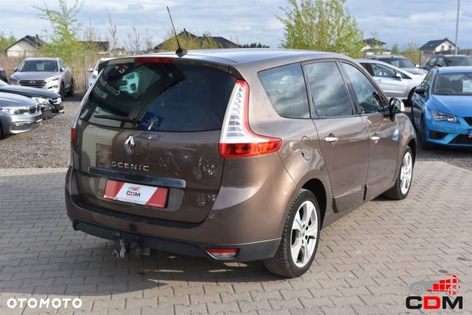 Renault Grand Scenic - 10