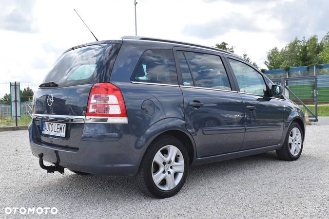 Opel Zafira 1.6 - 6