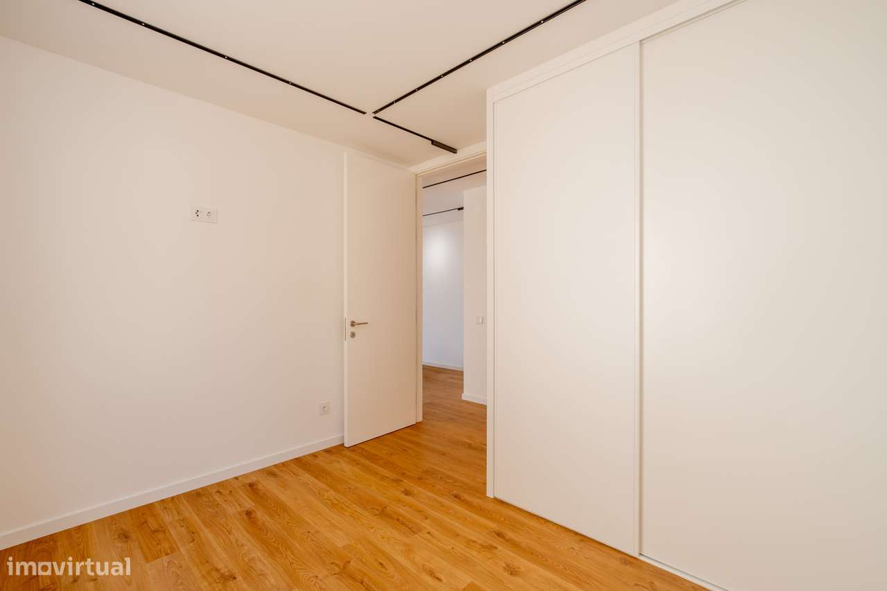 T3 Exclusivo | Design Contemporâneo | prox. à Praia da Areia Branca-34