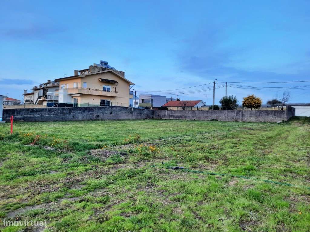 Terreno para 4 moradias em Lavra-18