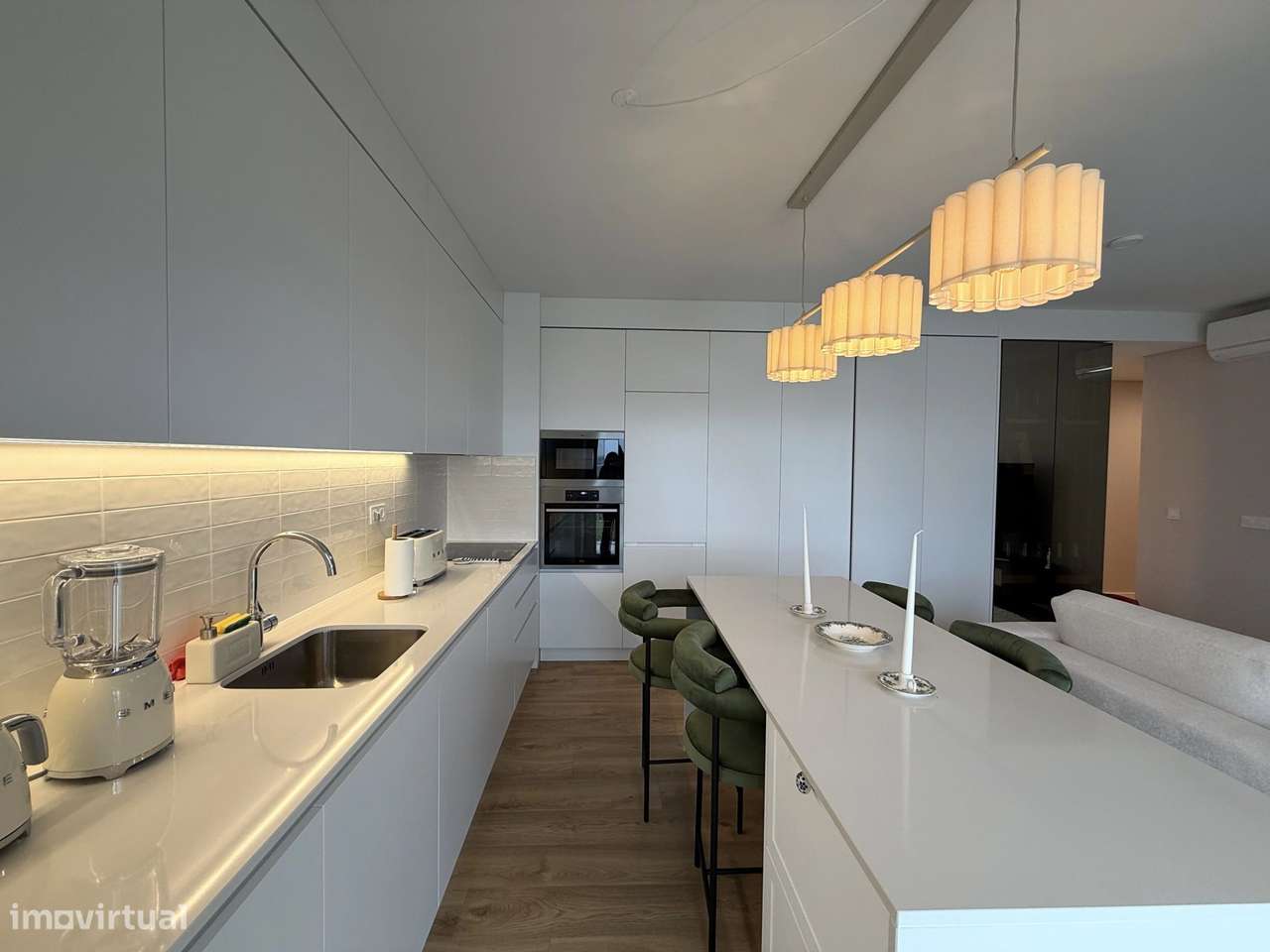 T2 SUITE, PISCINA, VARANDA, GARAGEM - Grande imagem: 5/31